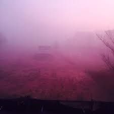 La nebbia rosa