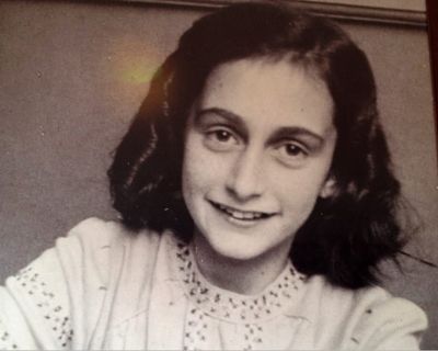 Un fiore per Anna Frank