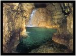 Un rudere sulle Grotte di Pastena