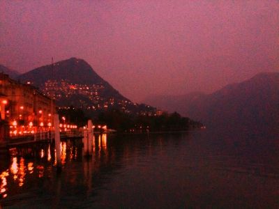 Sul lago di Lugano un sospiro al crepuscolo