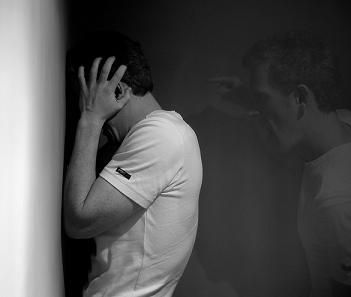 Una felicità che ci fa star bene, ci fa star male