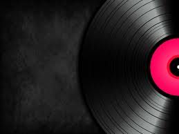 Tra i solchi intatti di un vinile
