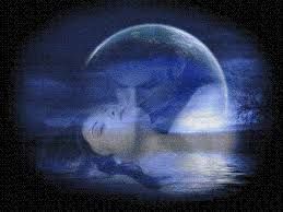 Sotto la luna senza veli