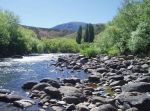 Vecchie storie tra i sassi del fiume