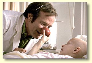 Tra i sorrisi dei presenti