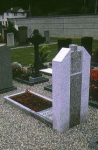 Il morto  morto, il vivo sta morendo  
