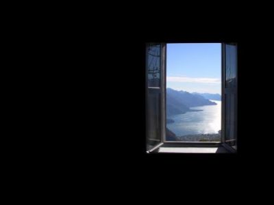 Solo alla finestra
