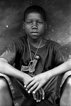 Bambino combattente