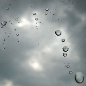 E intanto piove