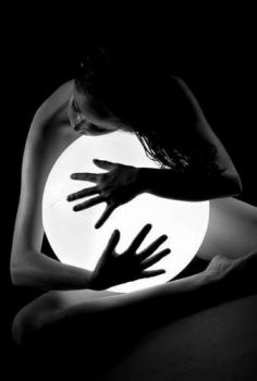 La luna nel sole