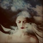 Indefinito errare, indefinito essere