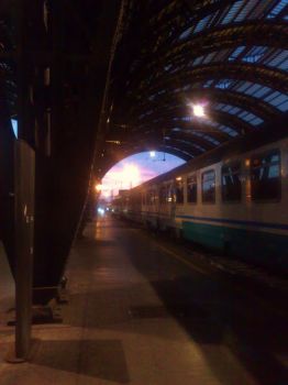 La notte scende piano col suo velo