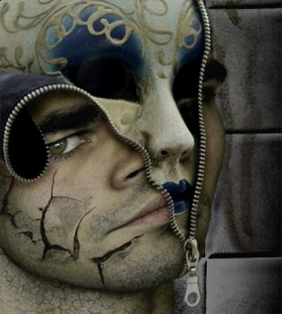 Maschera o vera identita'?