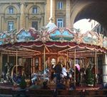 La giostra negli occhi rimasti bambini