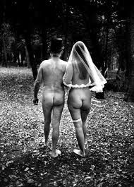 Quanti inutili orpelli l'amore