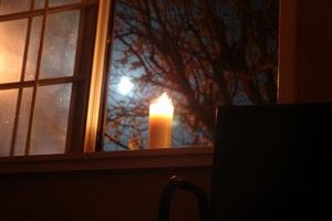 Ho acceso un lume alla finestra