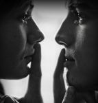 Le follie del silenzio