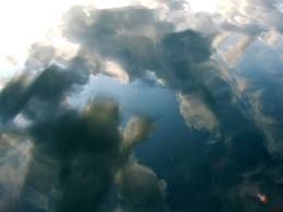 Il cielo in uno specchio