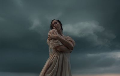 Accoglimi come un mio verso lasciato in amore