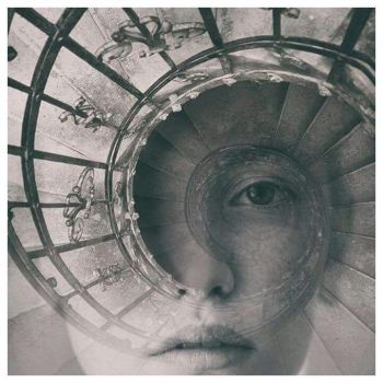 Il buio indossa ancora il tuo profumo