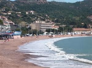 Spiaggia quasi deserta