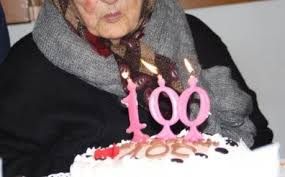 Auguri alla donna alla madre alla nonna