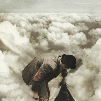 L�...al di l� delle nuvole