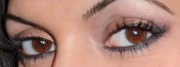 D�ocra aveva occhi