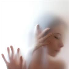 Gli occhi dell'indifferenza