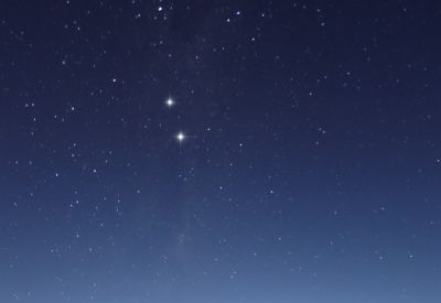 Canto degli occhi che risplendono la notte