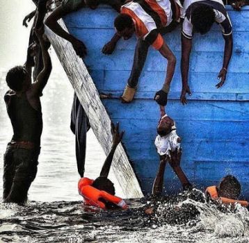 Migranti nella notte