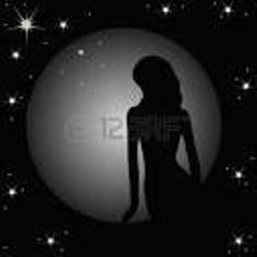 Sui contorni sensuali della luna