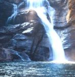 Acqua: come un nastro da sposa