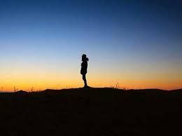 Mi vesto di solitudine