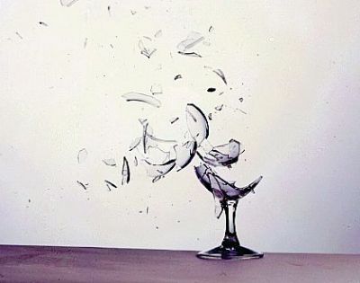 Tutti i cristalli sono infranti