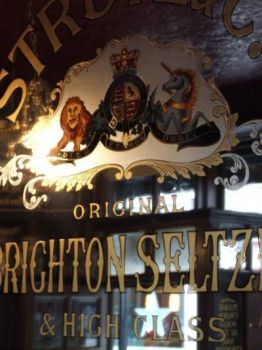 Chi ti accarezzer� stasera?