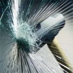 In caso di necessità,rompere il vetro!