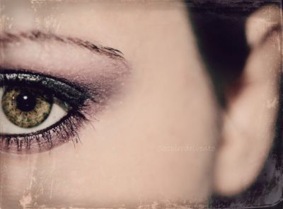 Incastonato in fondo