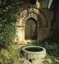 Portale de Leva - a Modica -