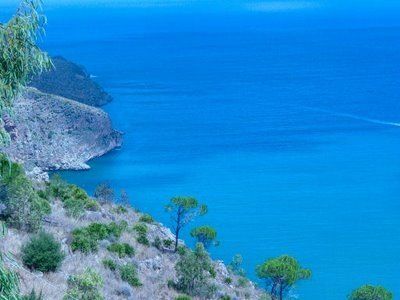 Mi sfiora un bacio d�onda