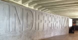 L�indifferenza � una porta chiusa