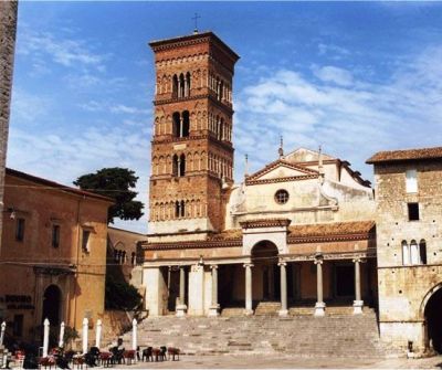 Il paese è un quadro antico