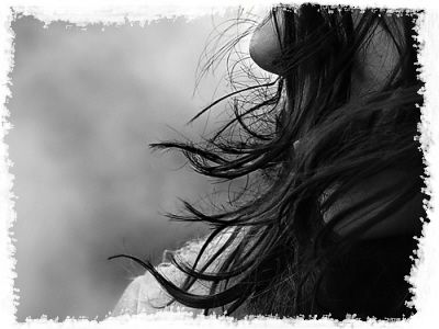 Un filo (dietro ogni donna c'� una gatta)