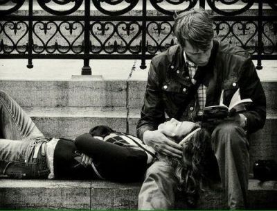 E con le ali e con il sole, la pioggia e la cenere