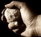 Sestina circolare anomala caudata