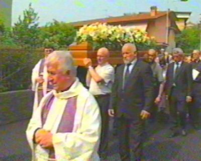 Al funerale
