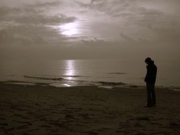 Tra macchie di grigio e giorni cianotici  