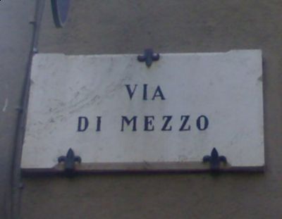 Via di mezzo