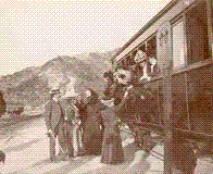 Via, via dal Borgo nativo!  