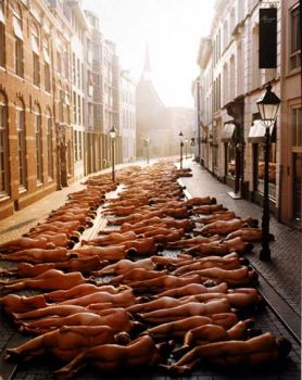 Senza titolo (a che serve)